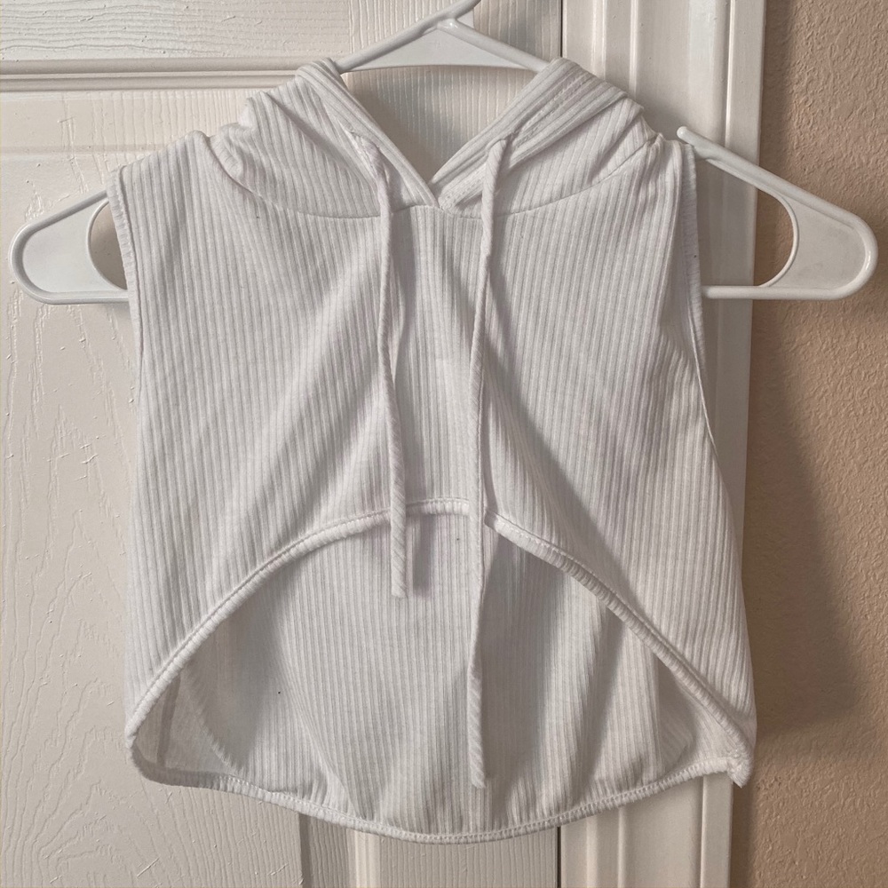 Cropped White Muscle Tee Top